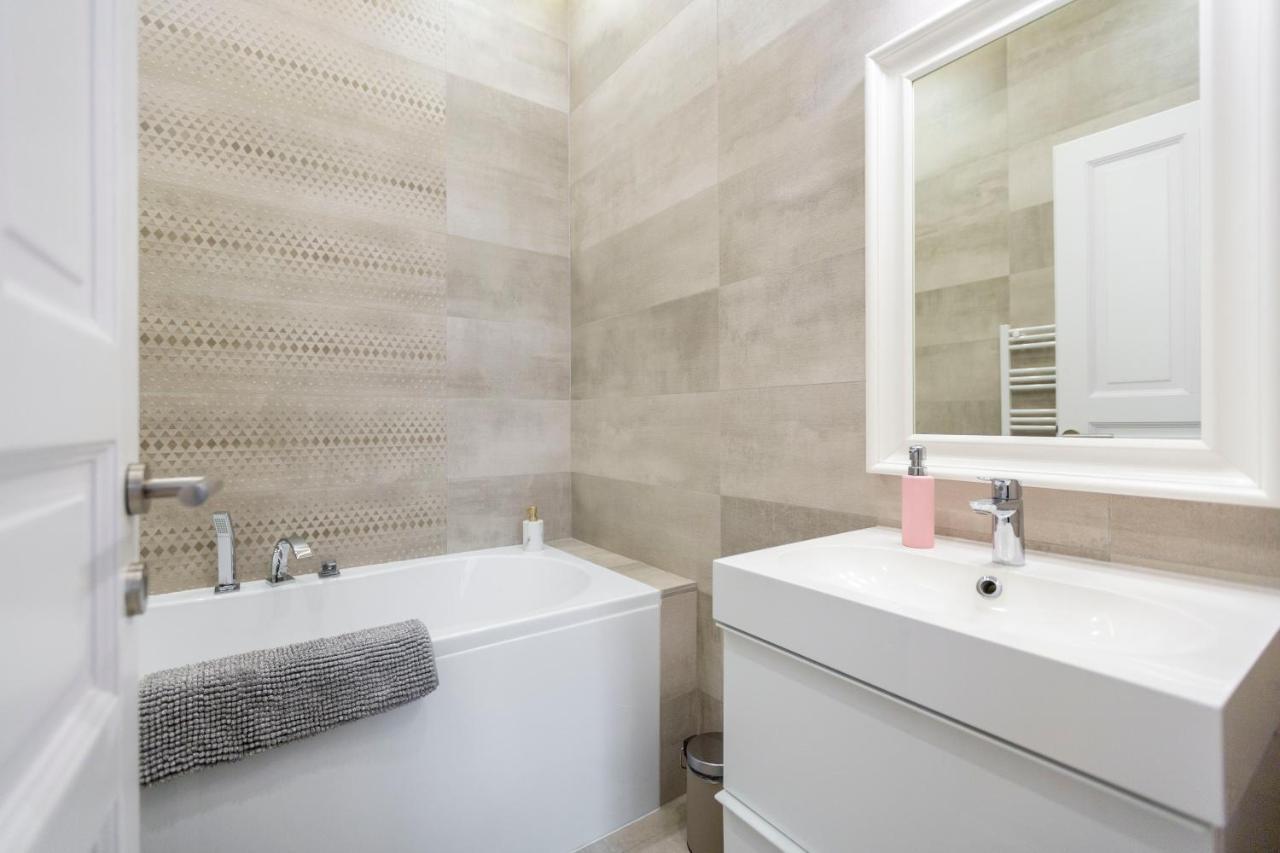 Luxury 3Bedrm 2Bathrm Apartment With Danube River View Budapest Esterno foto